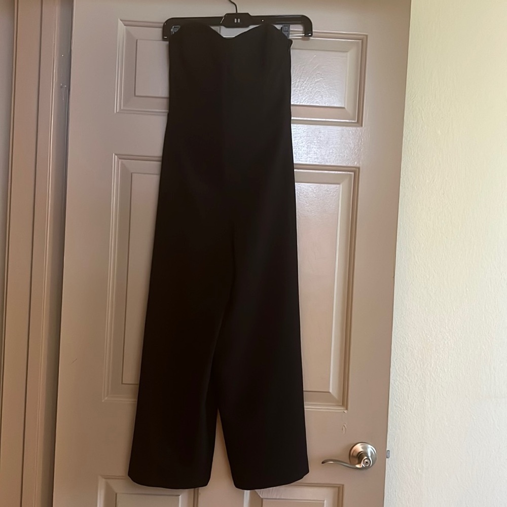 Club Monaco NEW strapless sweetheart wide leg jumpsuit with pockets. Size 2